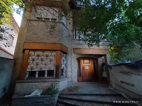 Casa en venta en Villa Sarmiento
