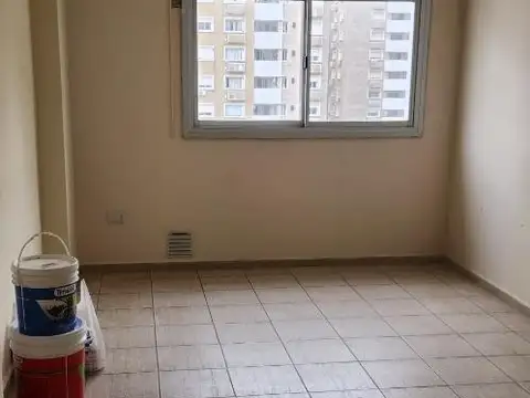 Av Colon 4900 , Piso 4