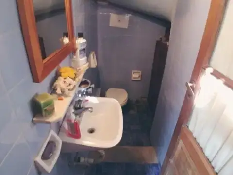 Casa 4 ambientes con 1 baño