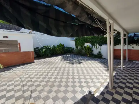 Casa en Alquiler 50 años