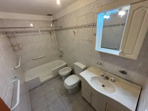Depto Tipo Casa en Venta en Villa Real, USD 137.000