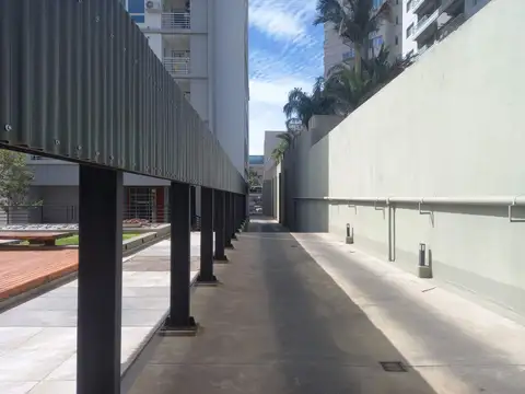 VENTA DE COCHERA A METROS DE BOULEVARD, EXCELENTE!