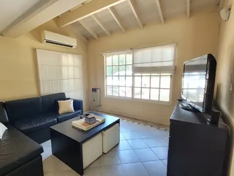 Casa en Alquiler de 3 dormitorios