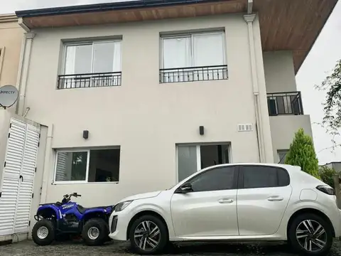 Casa 4 ambientes con 3 baños