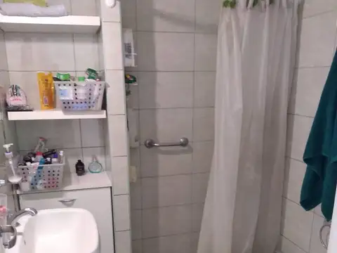 2 Ambientes a la calle en Venta - Zona Centro