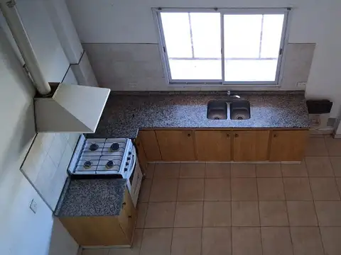 Alquiler 2 ambientes  Amplio