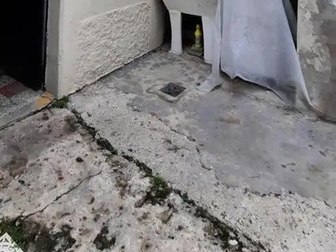 Casa 4 ambientes con 1 baño