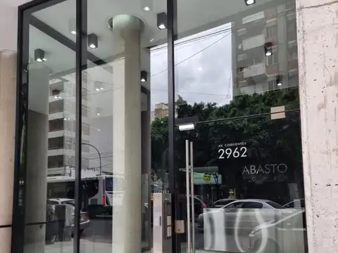 Oficina en Alquiler en Abasto, $ 990.000