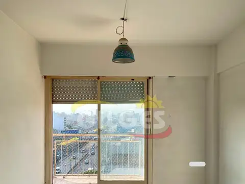 Alquiler Departamento 1 Ambiente  en Ramos Mejia Con balcón al frente