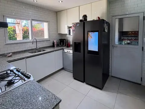 Casa en Venta al Este