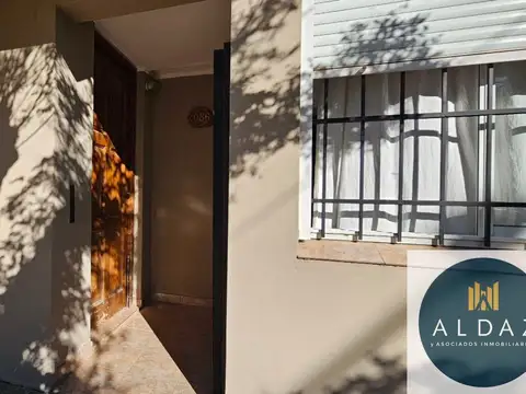 En Venta/ Casa de # dorm 25 de mayo  al 2000