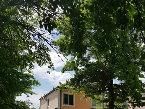 CASA EN VENTA EN BARRIO PRIVADO SEPTIEMBRE - MAROTO PROPIEDADES