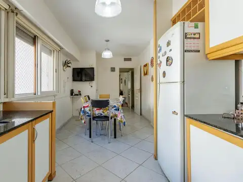 Departamento 4 ambientes con 2 baños