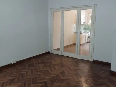 Depto Tipo Casa en Alquiler de 3 ambientes