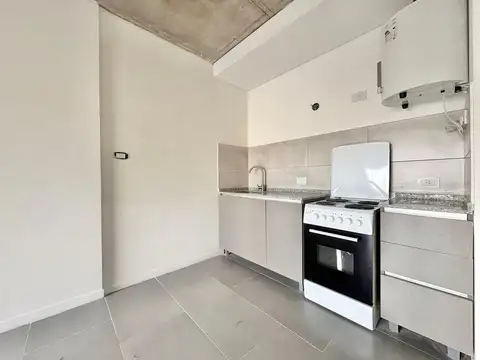 VENTA MONOAMBIENTE P. PATRICIOS BALCÓN FRENTE