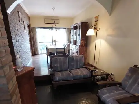 Casa 6 ambientes con 3 baños