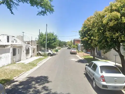 Tucumán e/ Baradero y Pinasco