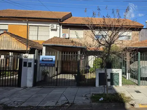 DUPLEX DE 4 AMB CON JARDIN EN OLIVOS
