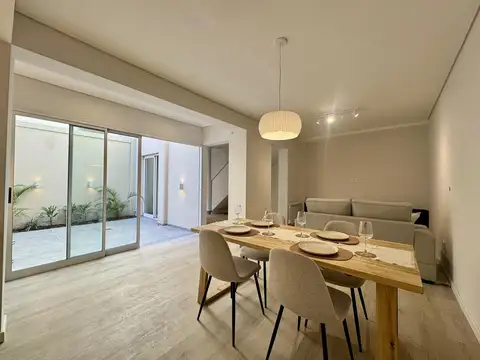 Venta PH Centro 3 Dormitorios Patio con Parrillero Caldera y Radiadores