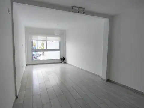 Departamento en Alquiler en Constitución, $ 580.000