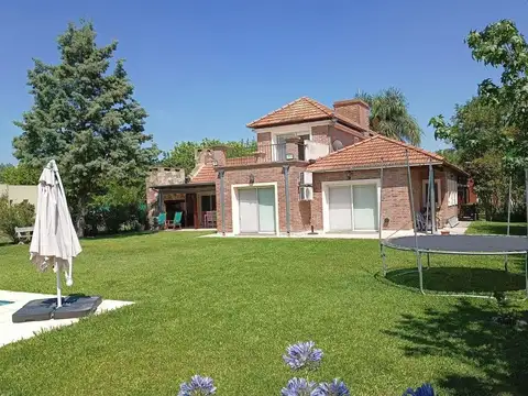 Casa en Barrio Cardales Village 