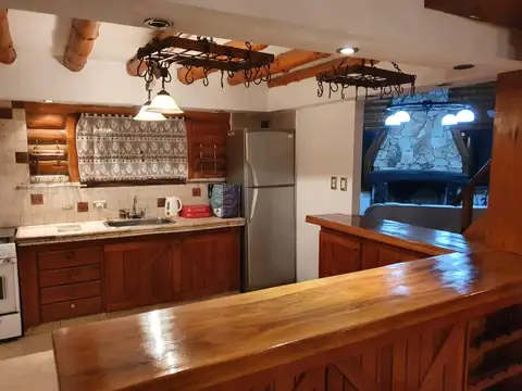 Casa en venta - 4 dormitorios 3 baños - 300mts2 - Haras del Sur I, La Plata