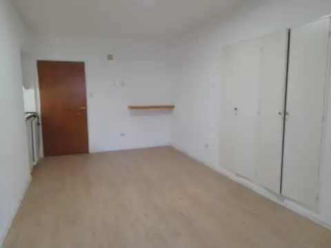 Av Libertador 700, Piso 9