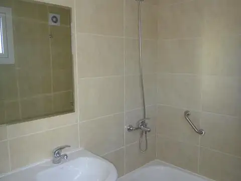 Córdoba entre Diag. Alberdi Nte y 9 de Julio