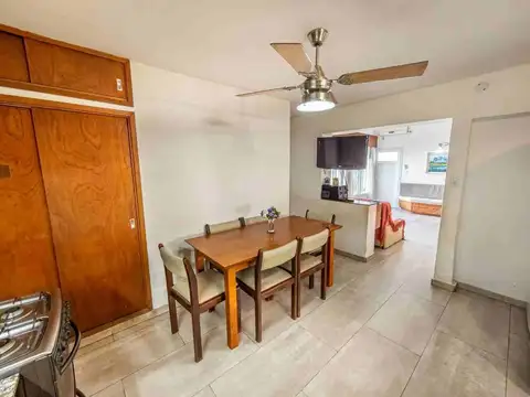 EN VENTA CASA DE 4 DORMITORIOS EN ALTO VERDE
