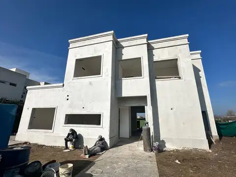 Casa en Venta - El Cantón, barrio Norte