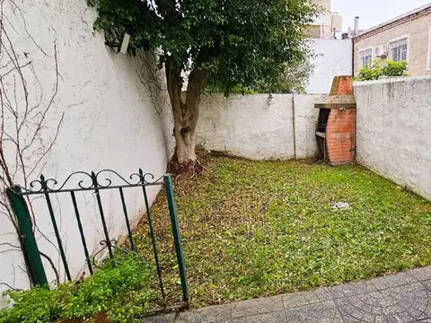 DUPLEX VENTA VILLA URQUIZA 4 AMBIENTES COCHERA