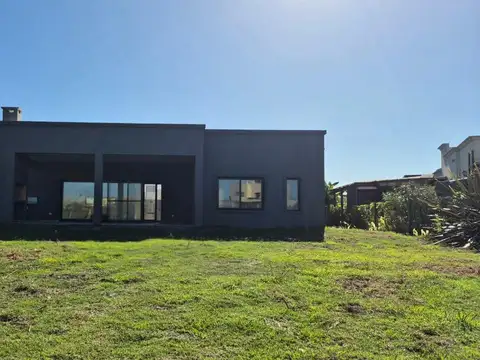 Casa en Venta en El Cantón - Norte, USD 260.000