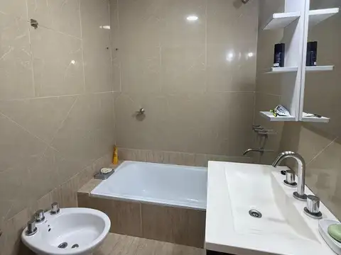 Depto Tipo Casa en Venta con 1 cocheras