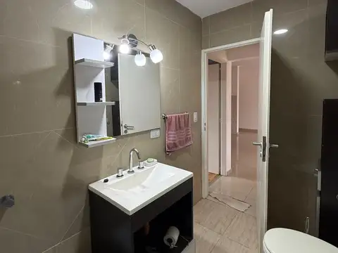 Depto Tipo Casa en Venta en Lanus Oeste, USD 85.000