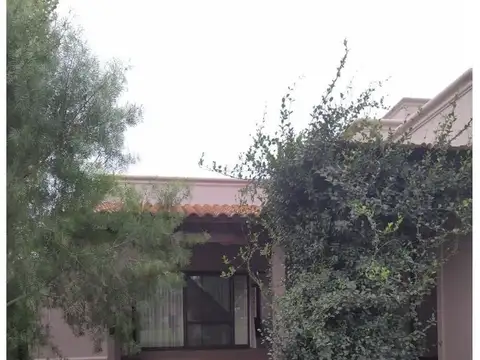 Casa en Alquiler en La Lucinda II - 3 dormitorios