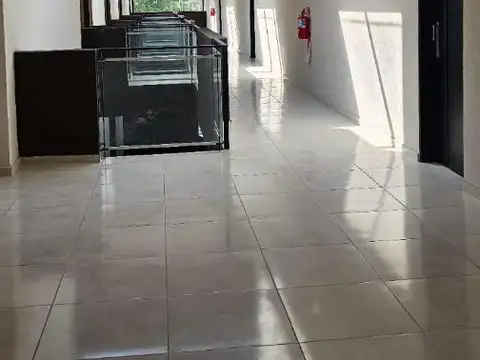 ALQUILER V. TESEI MONOAMBIENTE c/balcón y parrilla.