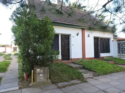 Calle 48 700