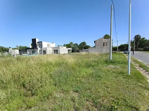 VENTA LOTE EN PUEBLO ESTHER - TIERRA DE AUTORES
