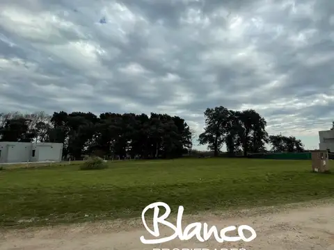 Terreno en Venta en Medal Country club, USD 24.000