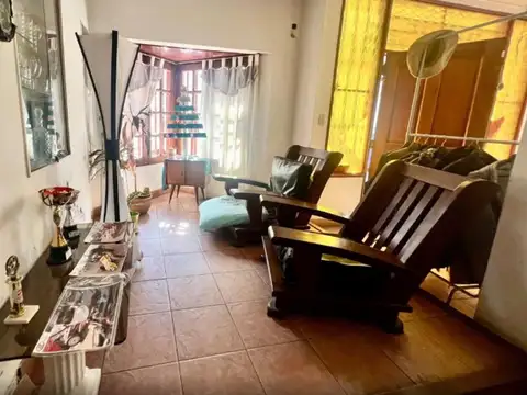 Depto Tipo Casa en Venta 42 años