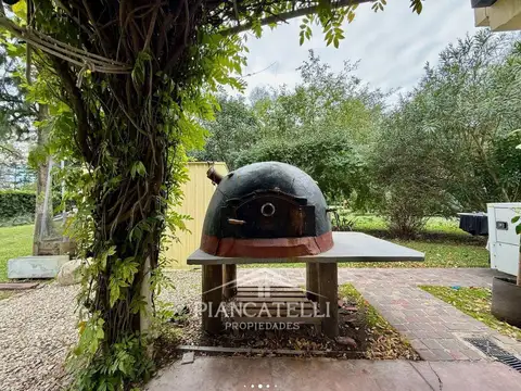 Casa 7 ambientes con 3 baños