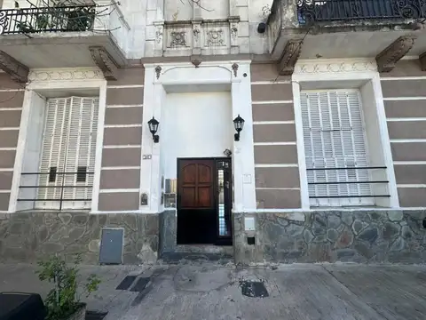 VENTA DEPTO 3 AMB FLORESTA CON PATIO APTO CREDITO