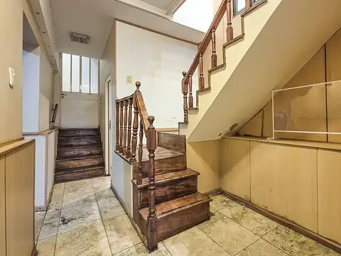 Depto Tipo Casa 3 ambientes con 2 baños