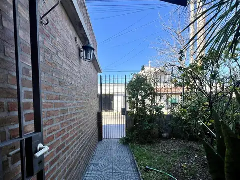 Casa en Venta en Remedios De Escalada, USD 165.000