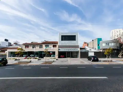  Edificio corporativo con local - Belgrano / Núñez