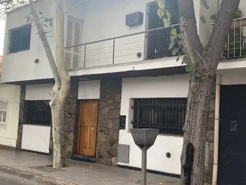 Chalet en venta c/ cochera en 5.ª Sección Residencial Sur