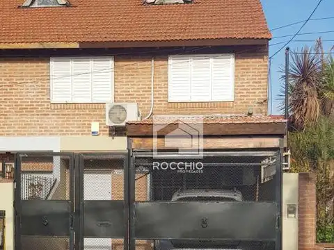 Casa 4 ambientes. | CAPDEVILLA 5054