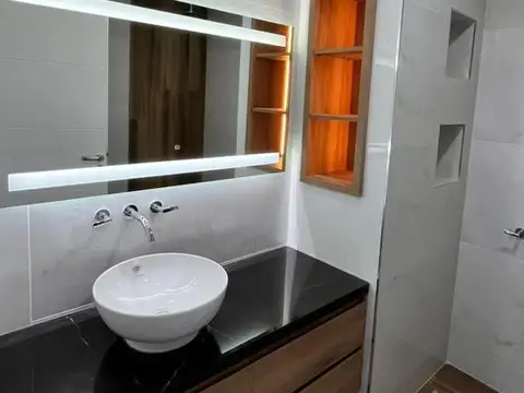 VENTA CASA (EN POZO) 3 DORMITORIOS - B° RINCÓN DEL RÍO, NEUQUÉN