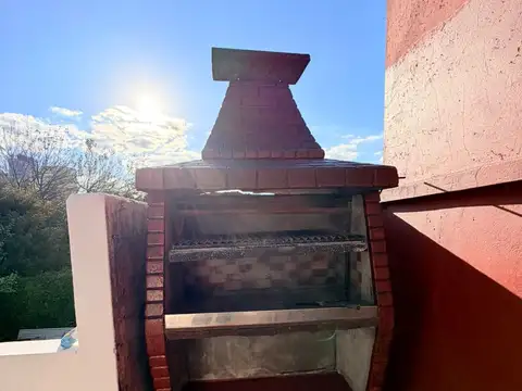 Depto Tipo Casa 3 ambientes con 2 baños