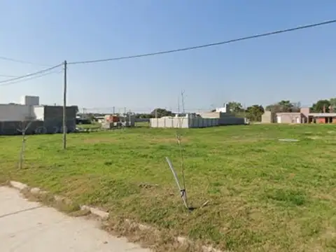 Mosconi entre Cacciolo y Actis